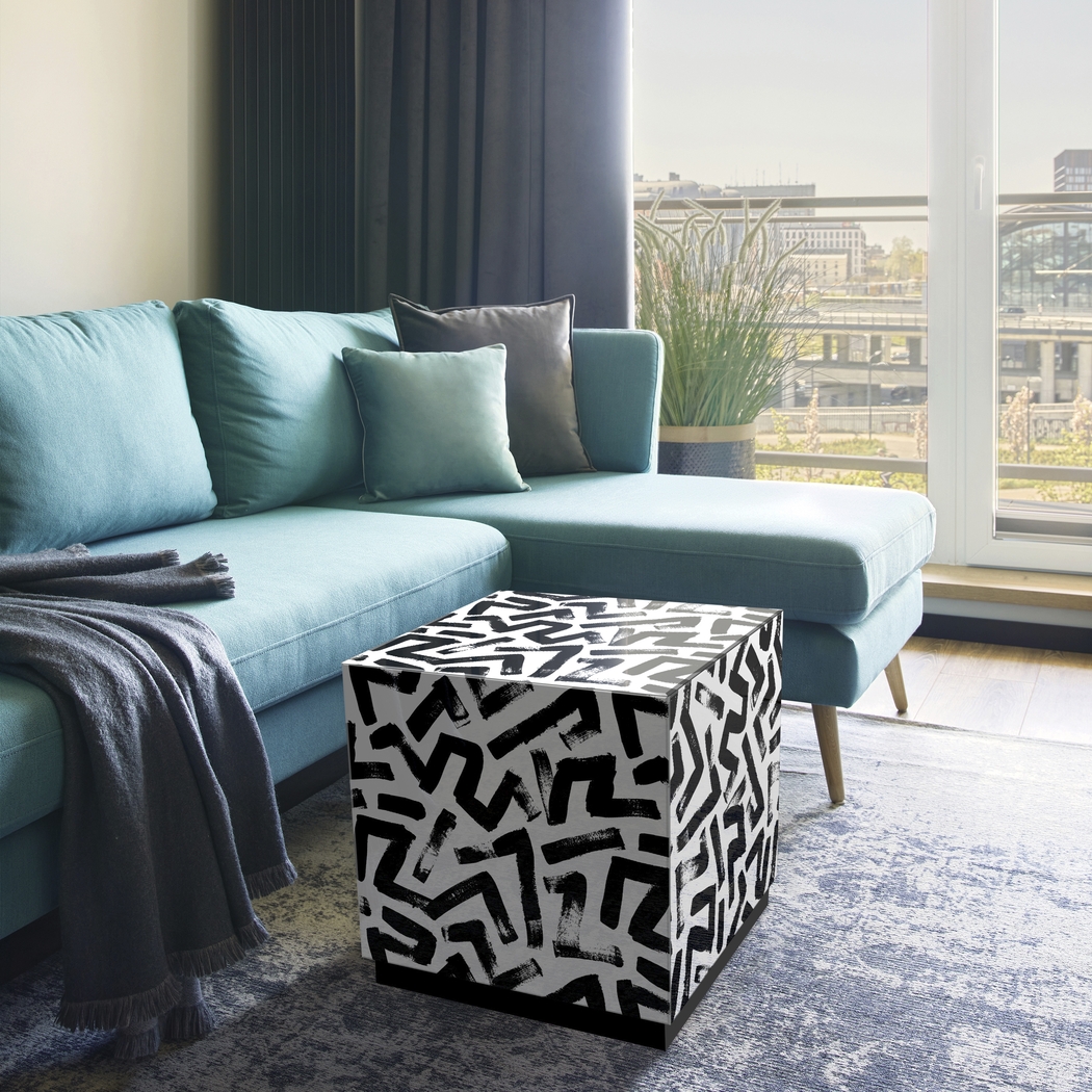 Reneta Black Accent Table - Thumbnail - Image 4