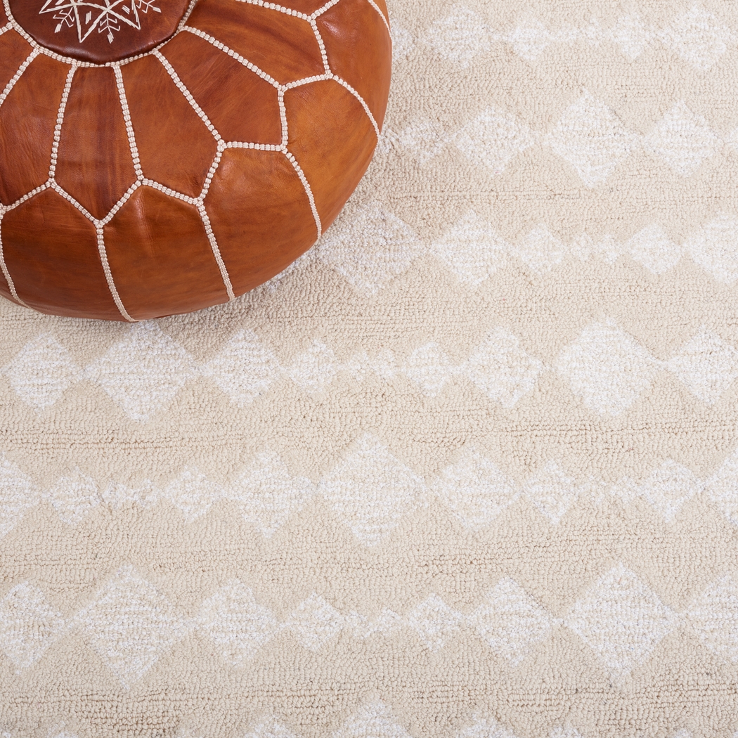 Resko Ivory/Beige 5' x 8' Rug - Thumbnail - Image 6