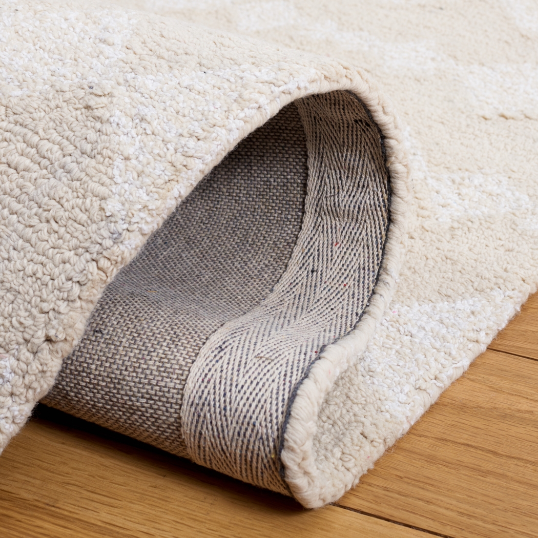 Resko Ivory/Beige 8' x 10' Rug - Thumbnail - Image 5