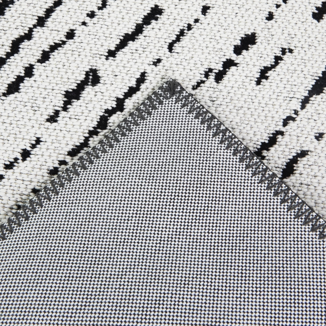 Rhis White 7'10 x 10' Rug - Thumbnail - Image 3