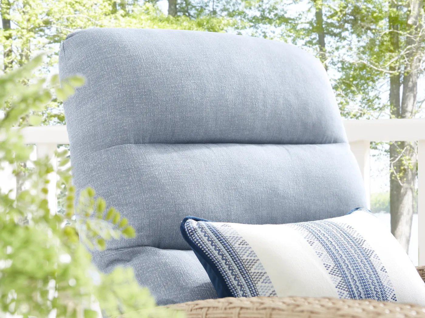 Ria Natural Outdoor Glider Recliner with Blue Cushions - Thumbnail - Image 4