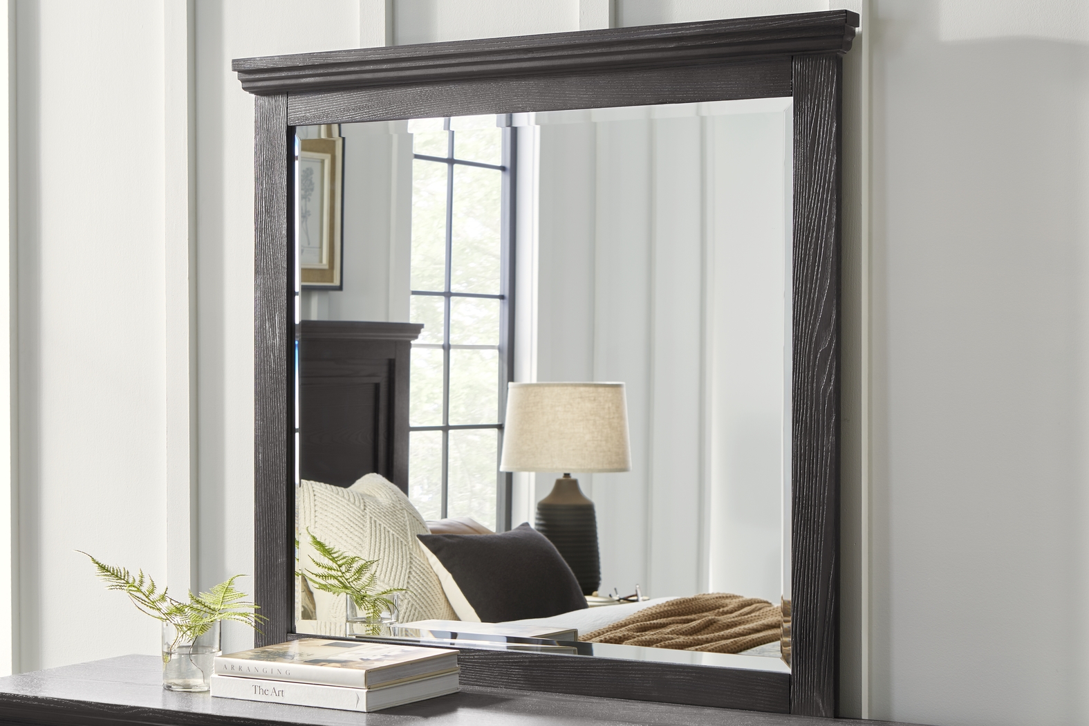 Ridgefield Ebony 5 Pc King Panel Bedroom - Thumbnail - Image 10