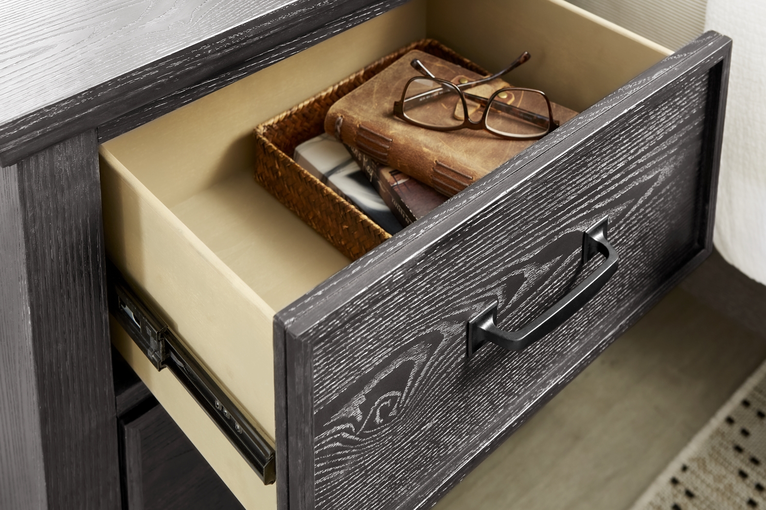 Ridgefield Ebony 5 Pc Queen Panel Bedroom - Thumbnail - Image 8