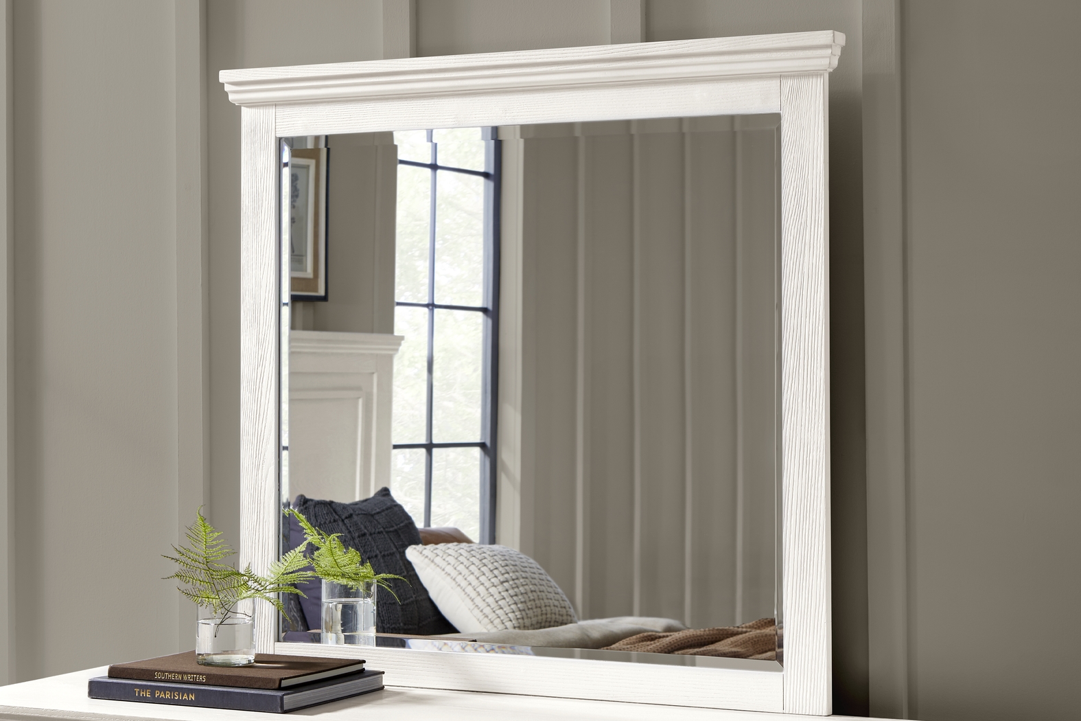 Ridgefield White Mirror - Thumbnail - Image 3