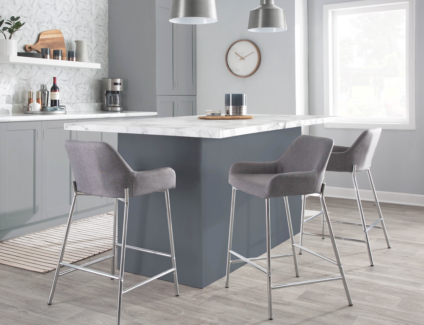 Rimcrest III Gray Counter Height Stool Set of 2 - Thumbnail - Image 9