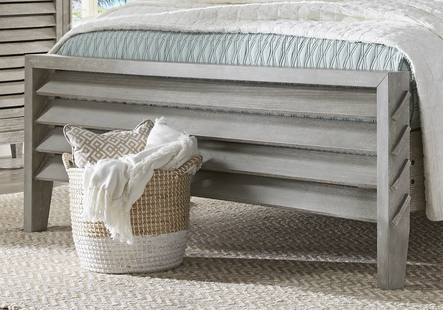 River Falls Light Gray 7 Pc Queen Slat Bedroom - Thumbnail - Image 5