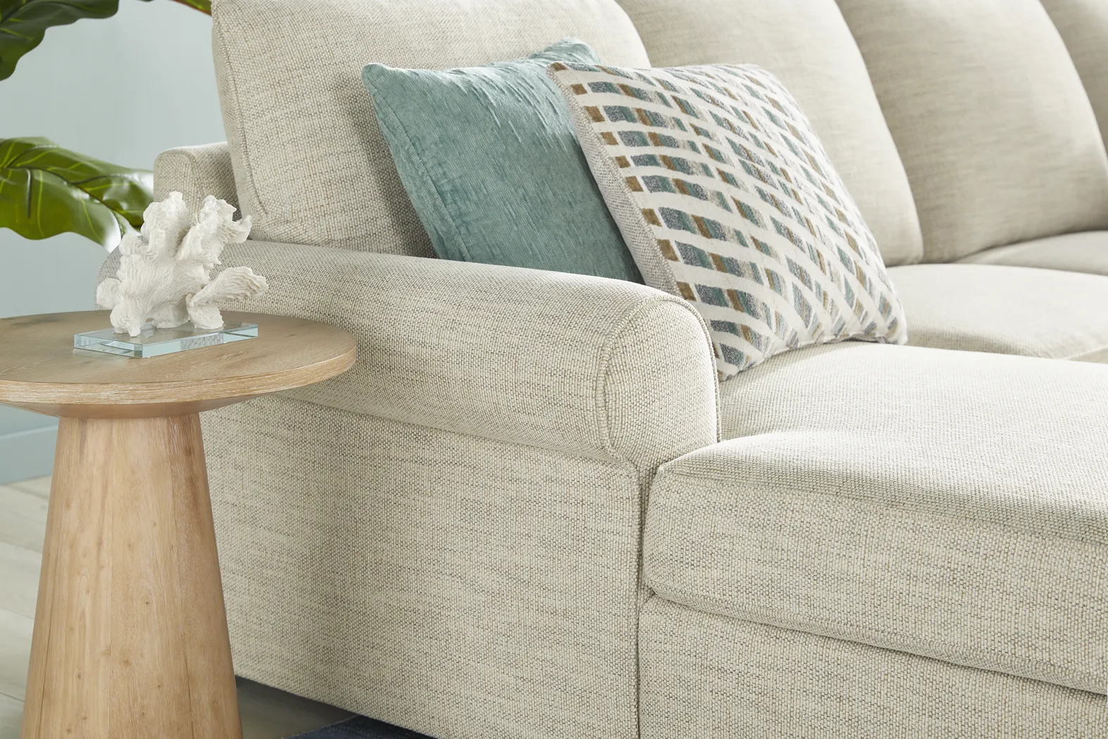 Rivera Cream 2 Pc Sleeper Sectional - Image 7