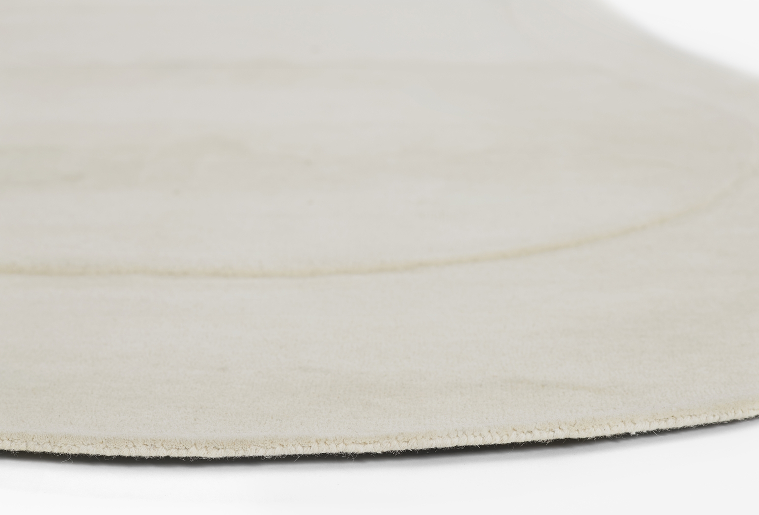 Roffinne Ivory 6' x 9' Oval Rug - Thumbnail - Image 7