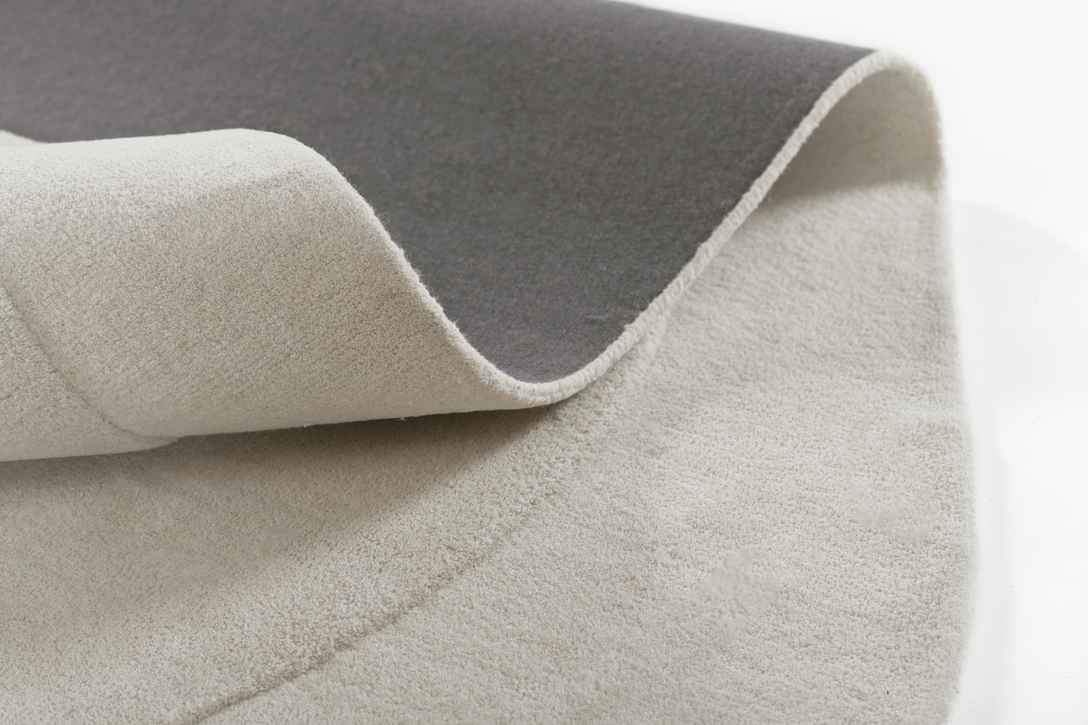 Roffinne Ivory 7'3 x 11' Oval Rug - Thumbnail - Image 8