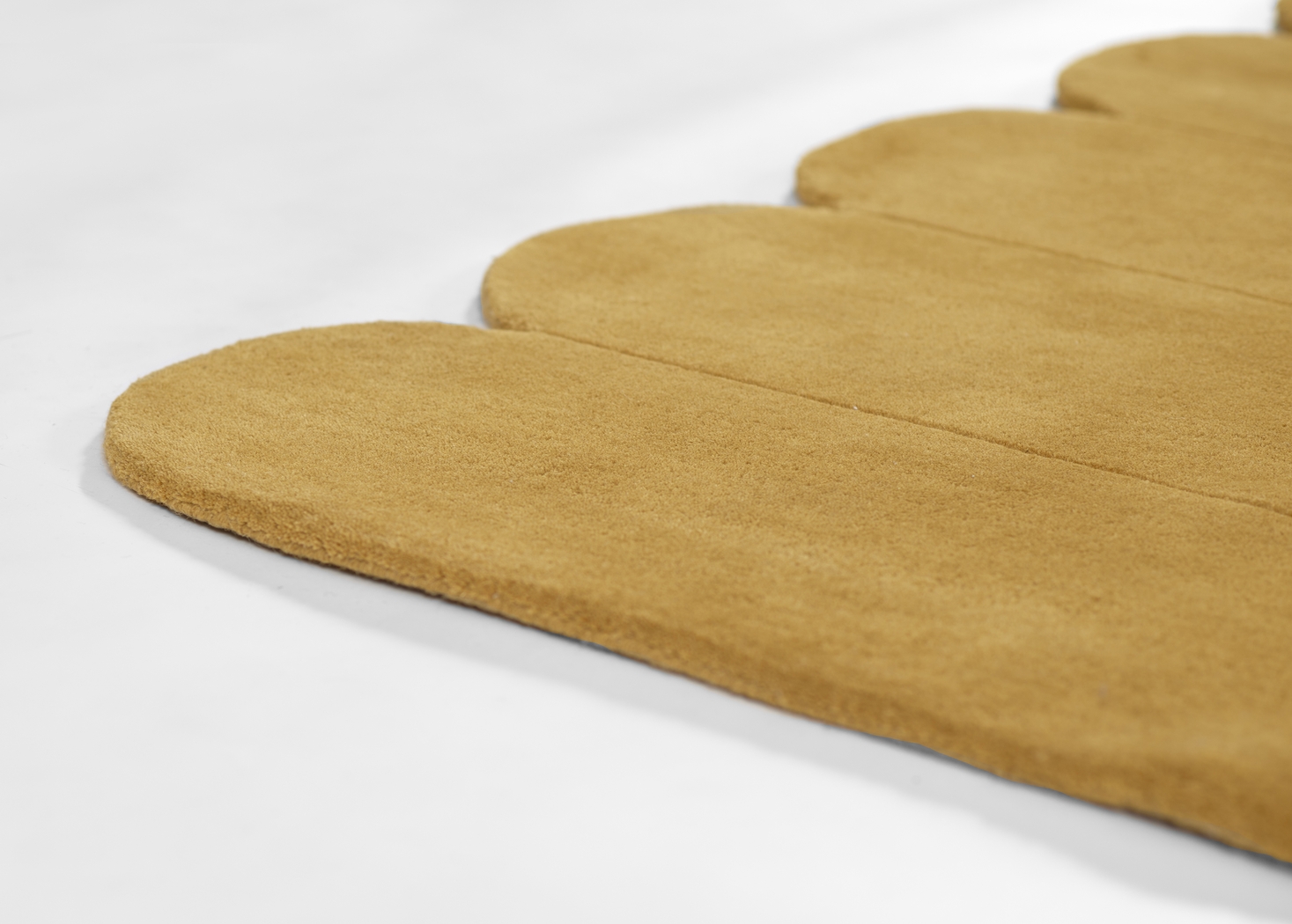 Roffinne Orange 5' x 8' Rug - Thumbnail - Image 5