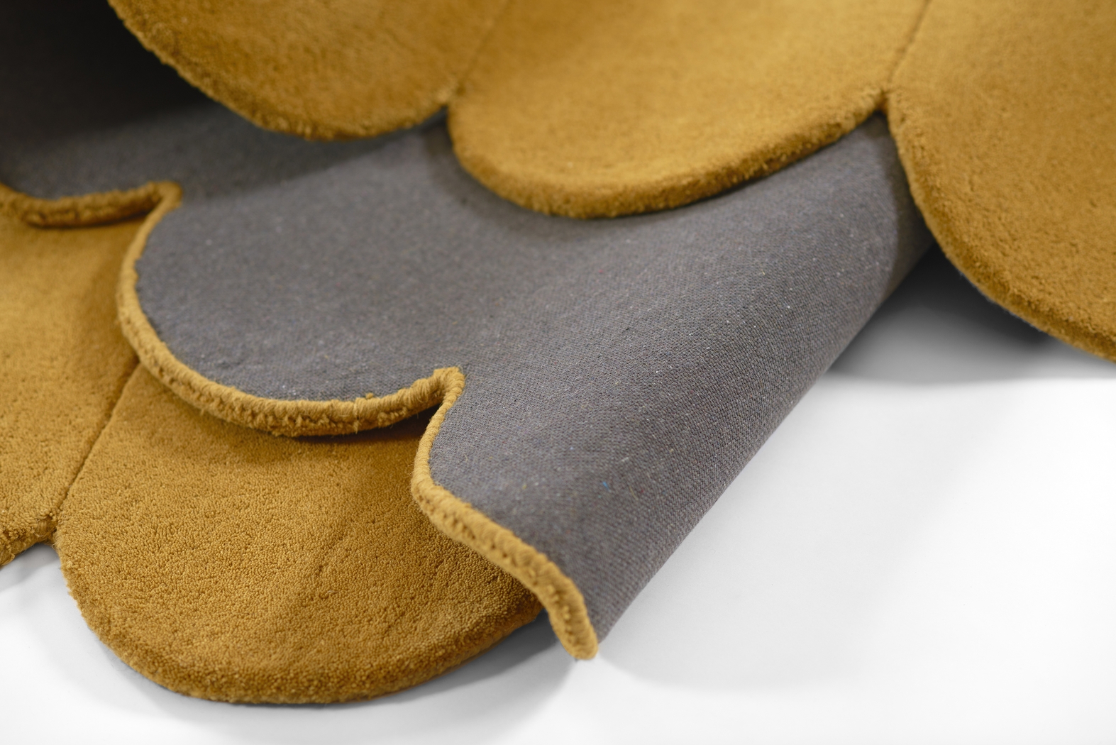 Roffinne Orange 8' x 10' Rug - Thumbnail - Image 6