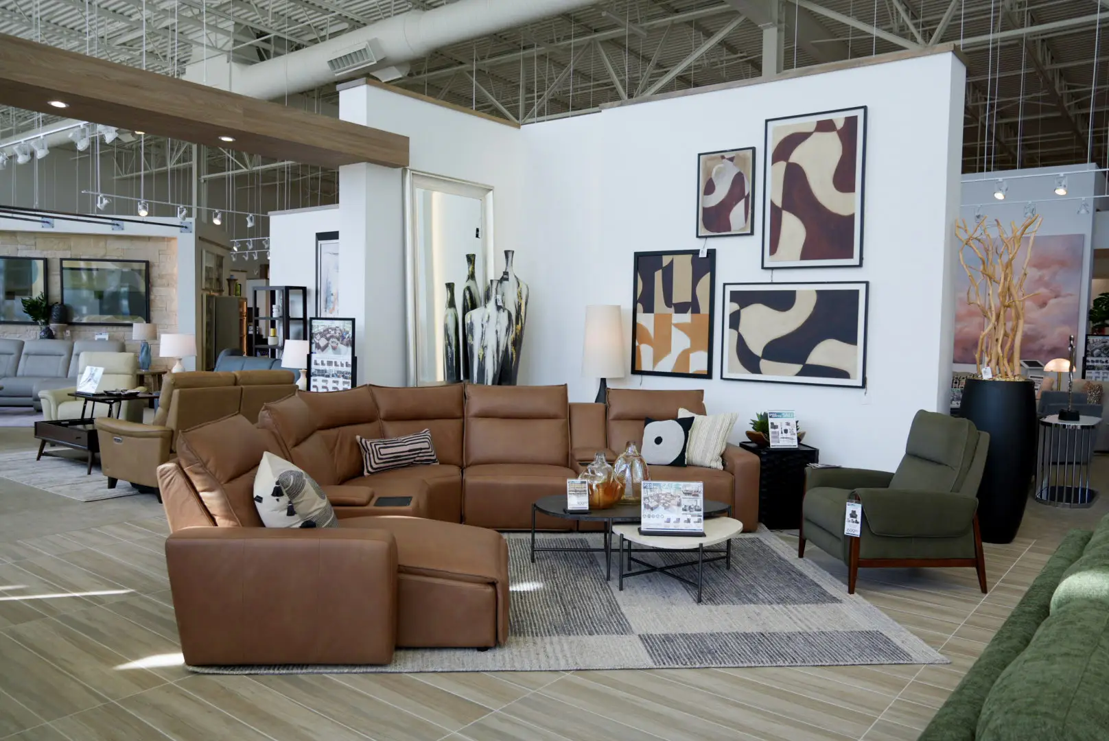 rooms-to-go-conroe-tx-leather-reclining-sectional.jpg
