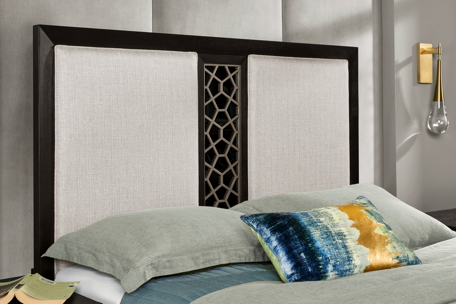 Rosalie Gray and Black 3 Pc Queen Storage Bed - Thumbnail - Image 4