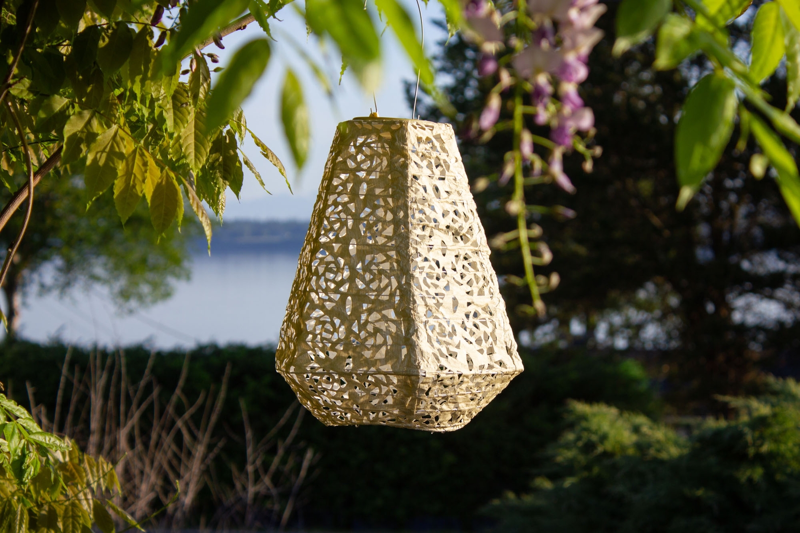 Rose Lace Pearl Outdoor Solar Lantern - Thumbnail - Image 3