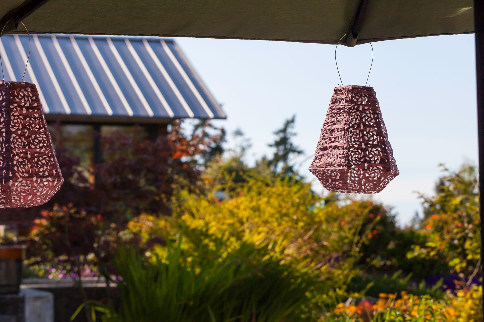 Rose Lace Purple Outdoor Solar Lantern - Thumbnail - Image 3