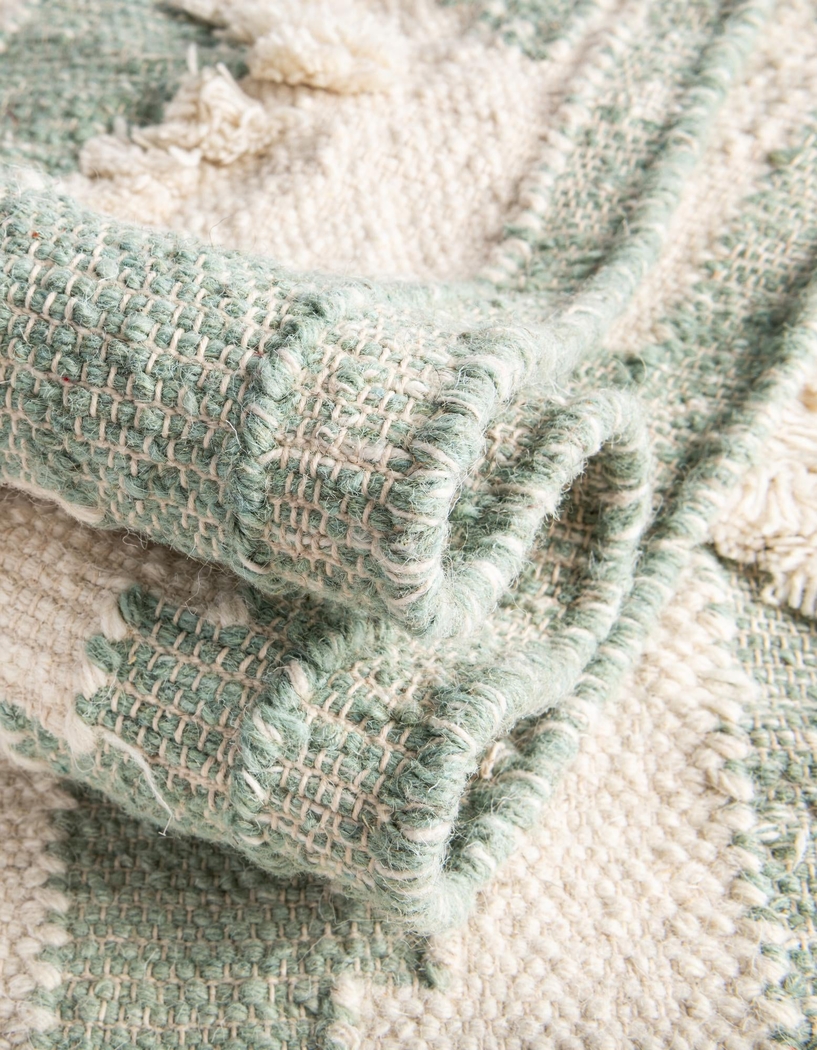 Rosea Aqua 5'1 x 8' Rug - Thumbnail - Image 4