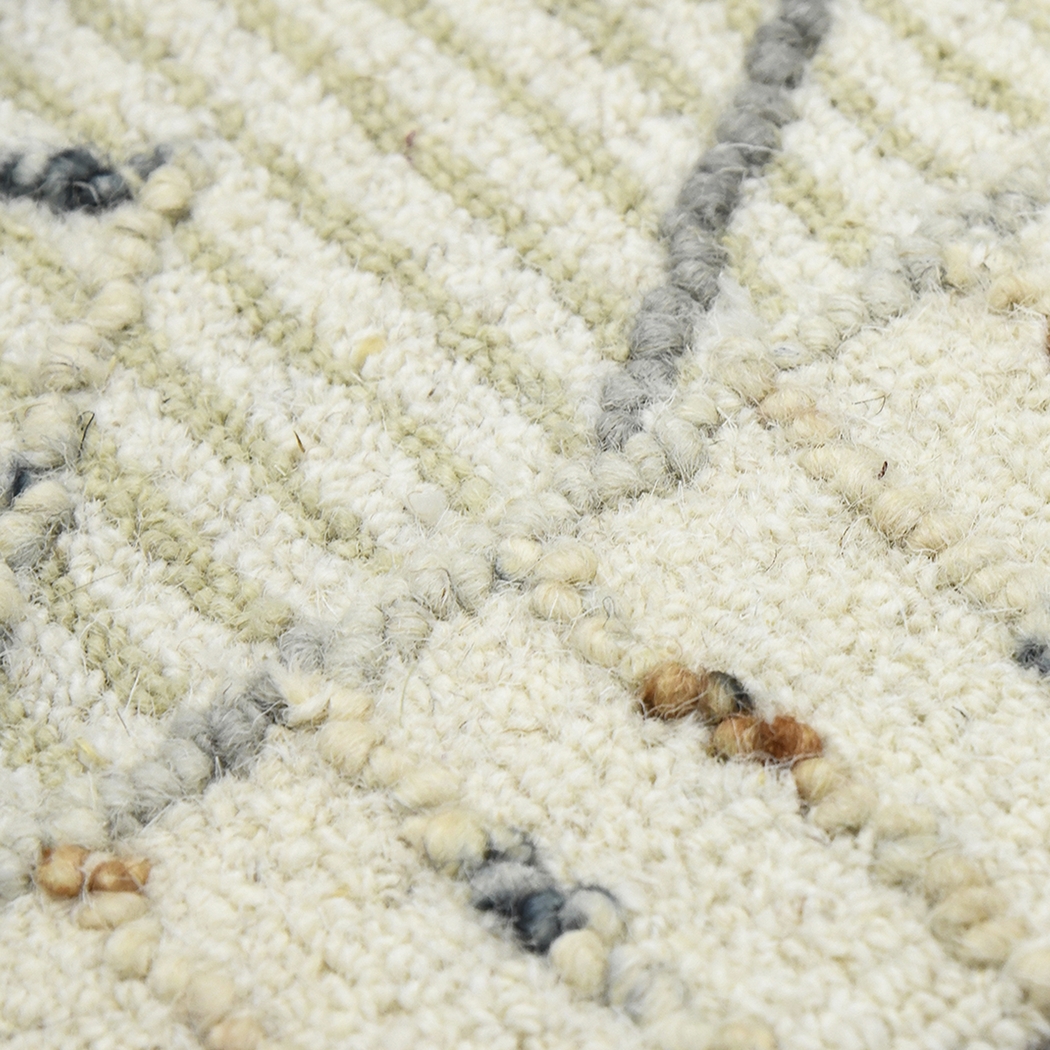 Rosnach Beige 8' x 10' Rug - Thumbnail - Image 4