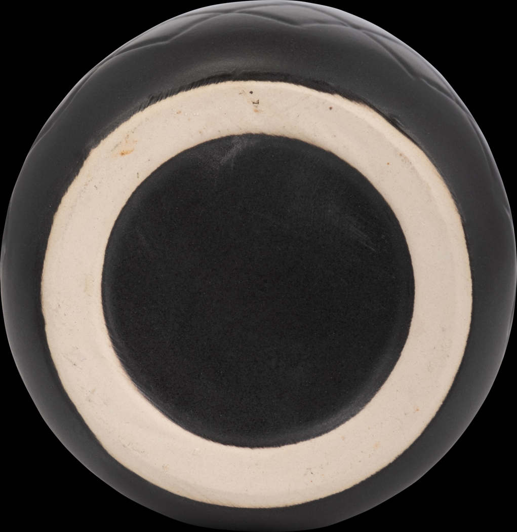 Runabout Black 9 in. Vase - Thumbnail - Image 6