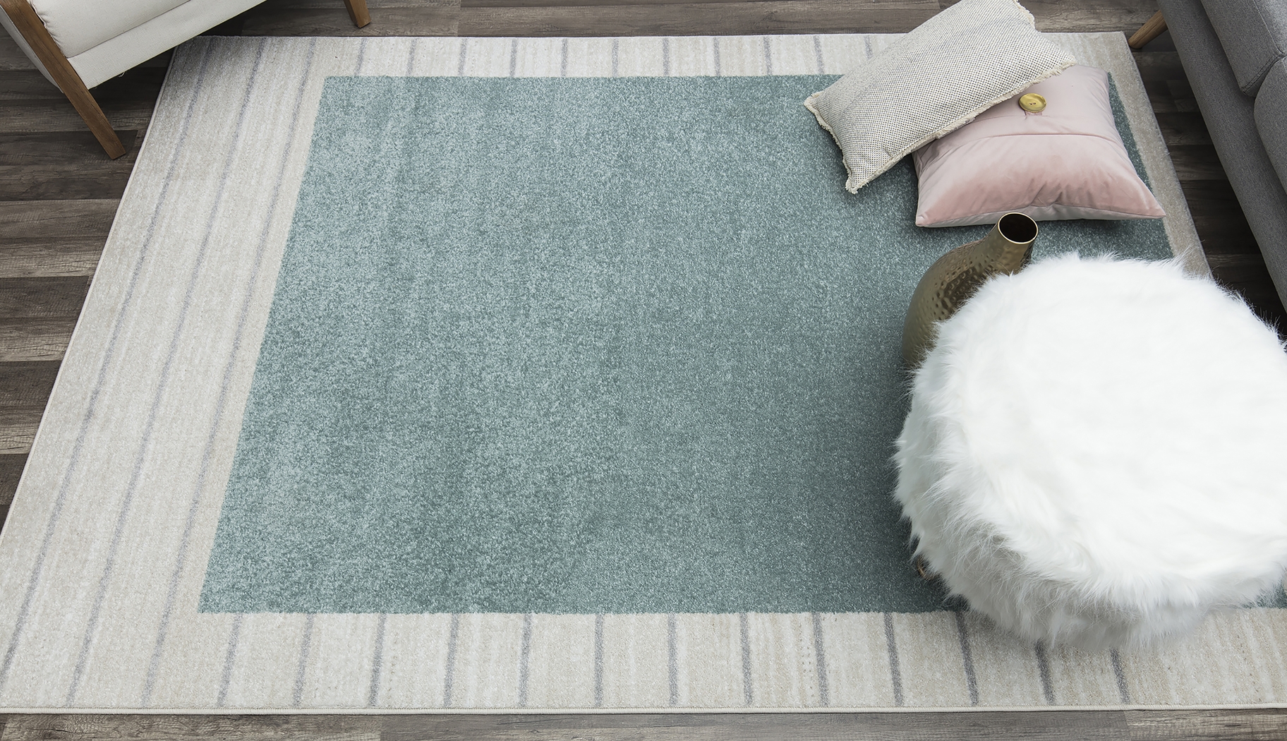 Rusheel Green 5' x 7' Rug - Thumbnail - Image 4