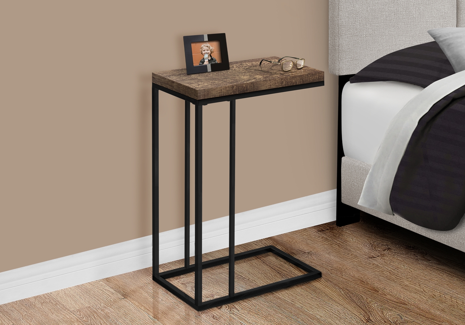Russleo Brown Accent Table - Thumbnail - Image 5