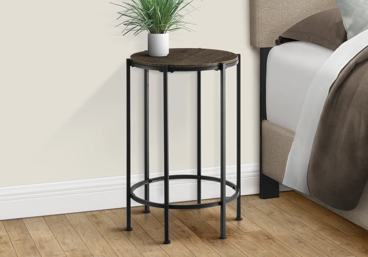 Sagarra Brown Accent Table - Thumbnail - Image 3