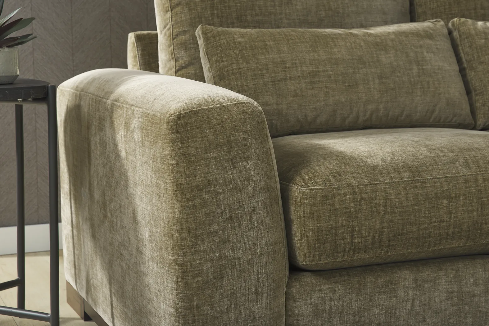 Salinas Pine Apartment Sofa - Image 7