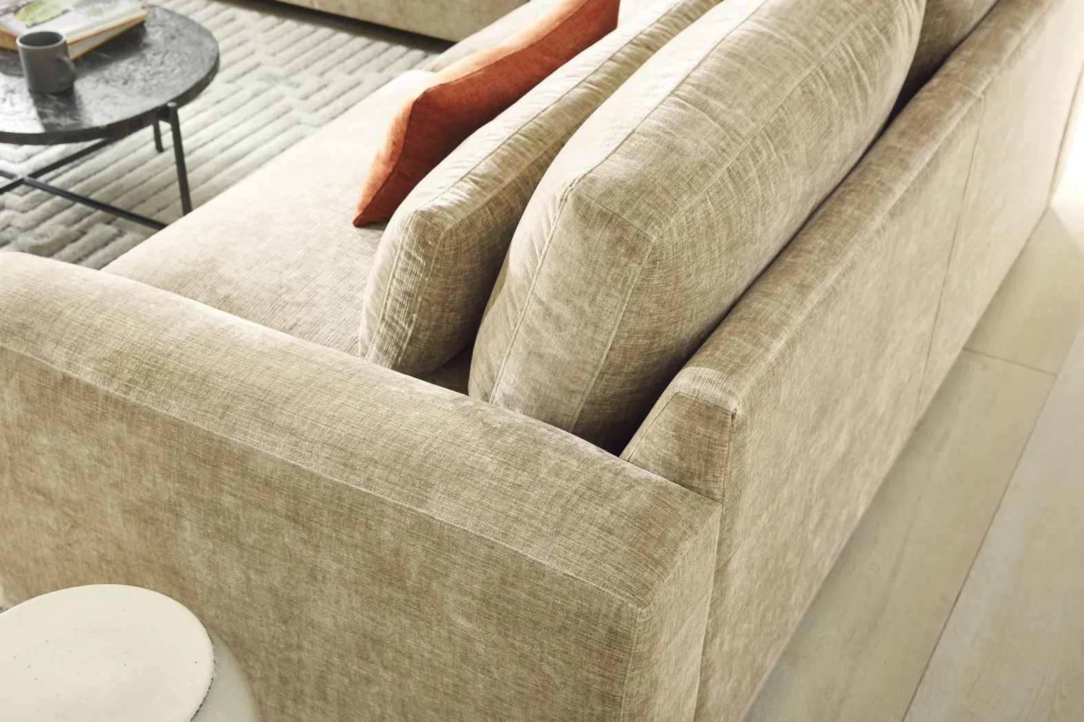 Salinas Putty 7 Pc Living Room with Gel Foam Apartment Sleeper Sofa - Image 8