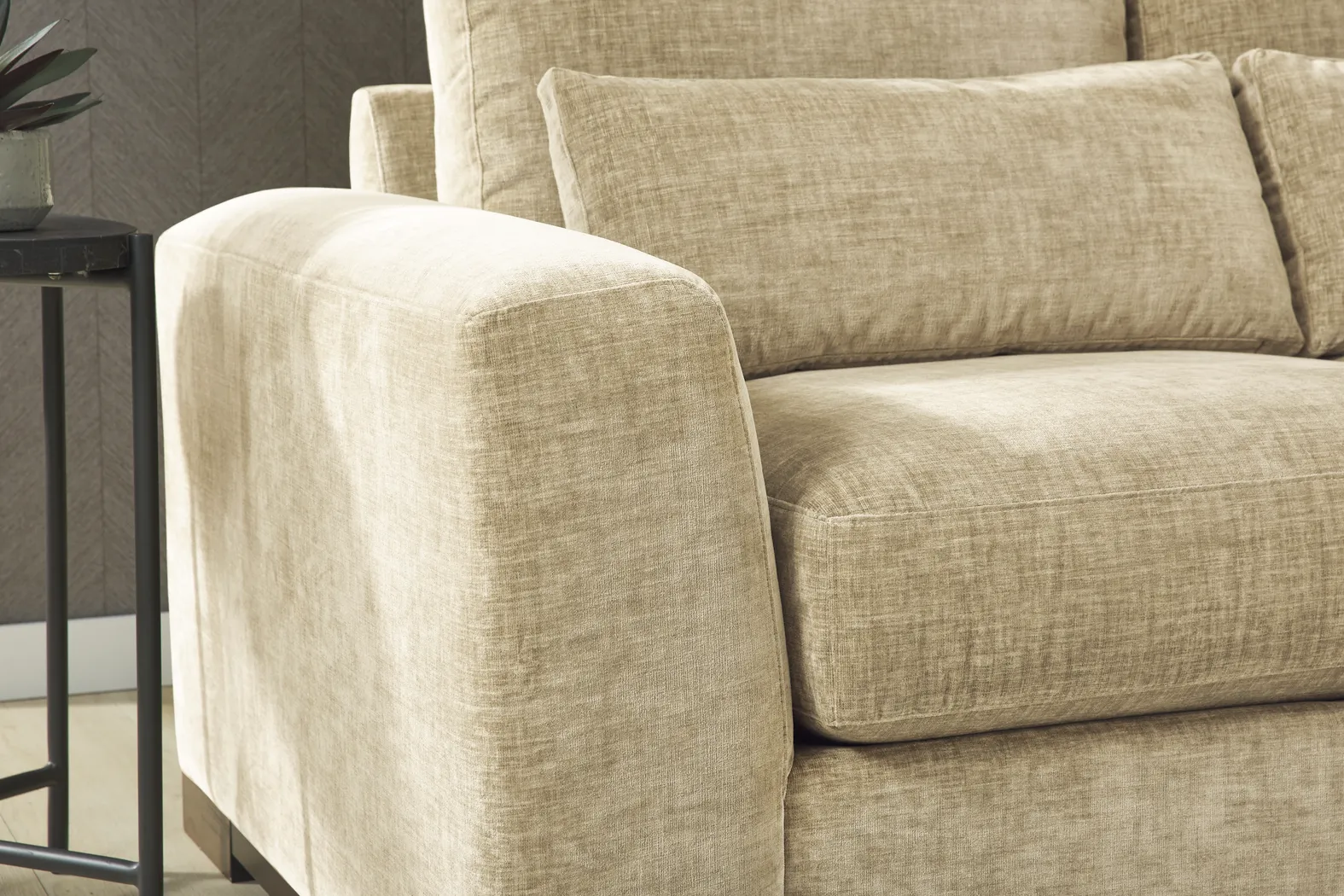 Salinas Putty 7 Pc Living Room with Gel Foam Sleeper Sofa - Image 7