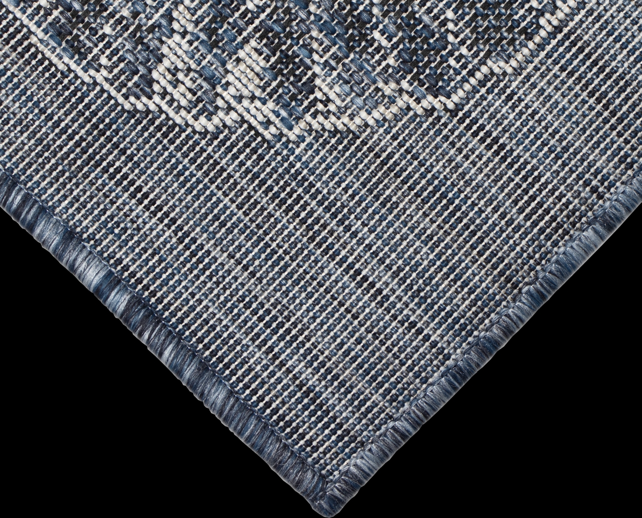 Sandfoot Point Navy 6'8 x 9'4 Indoor/Outdoor Rug - Thumbnail - Image 5