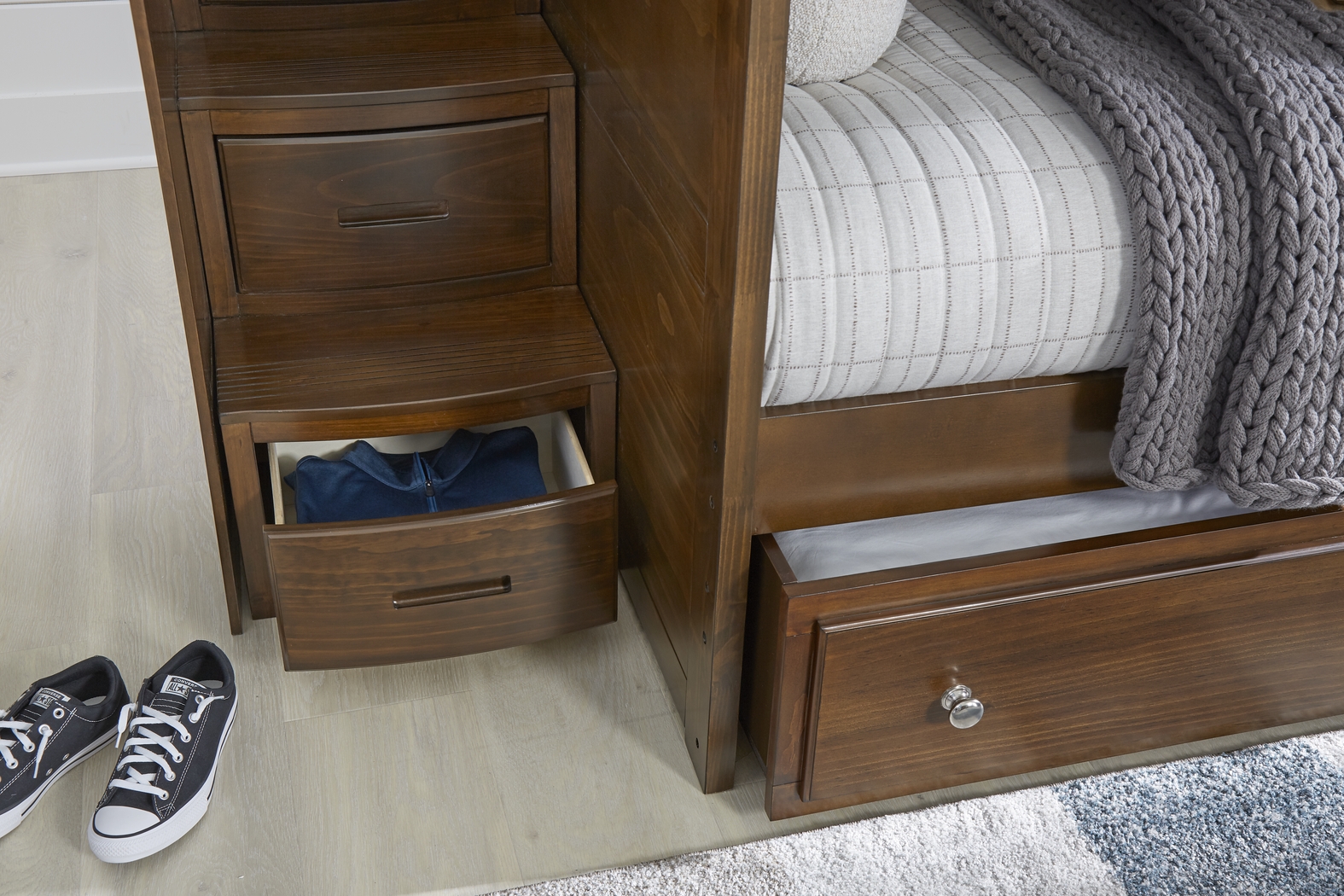 Kids Santa Cruz Brown Cherry Full/Full Step Bunk Bed - Thumbnail - Image 3