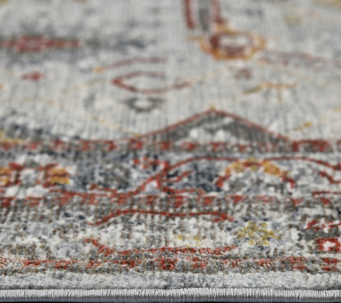 Santhope Red 5'3 x 7'10 Rug - Thumbnail - Image 3