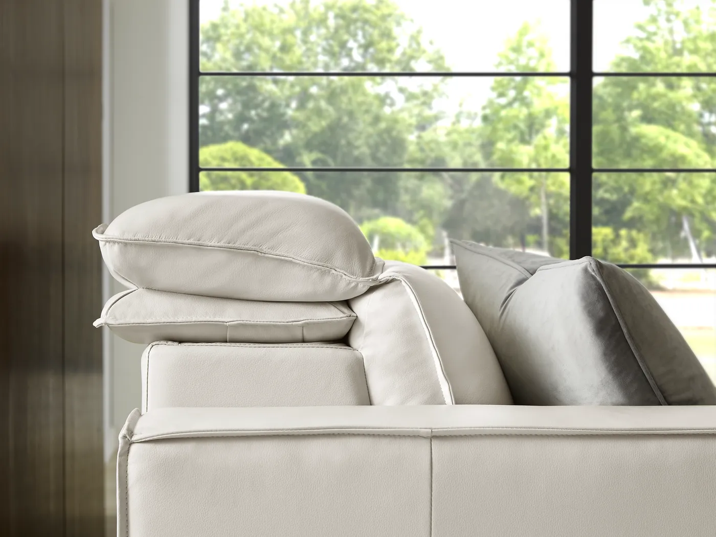 Santorini Ice Leather 3 Pc Dual Power Reclining Sectional - Image 7