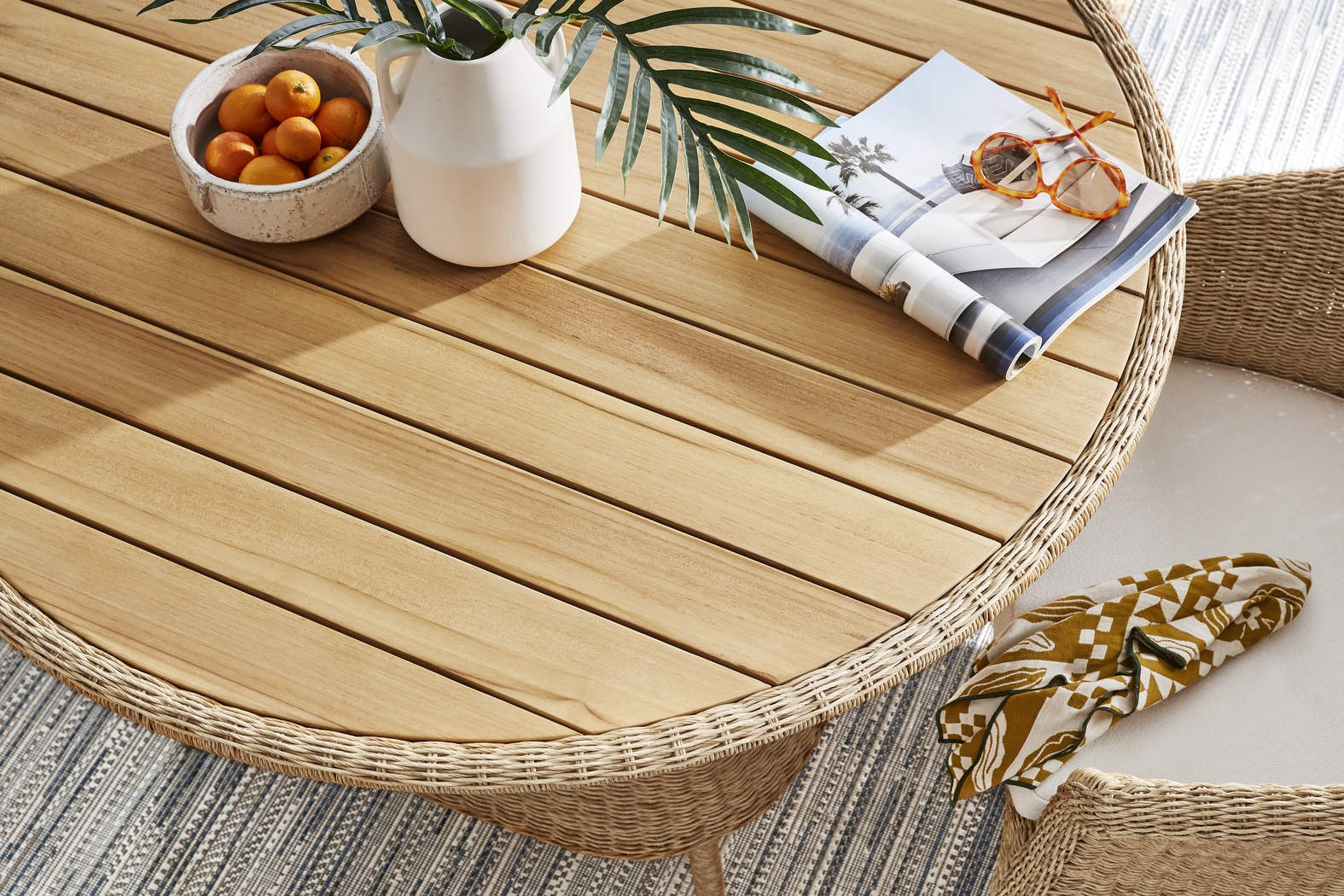 Sarina Bay Natural Round Outdoor Dining Table - Thumbnail - Image 3