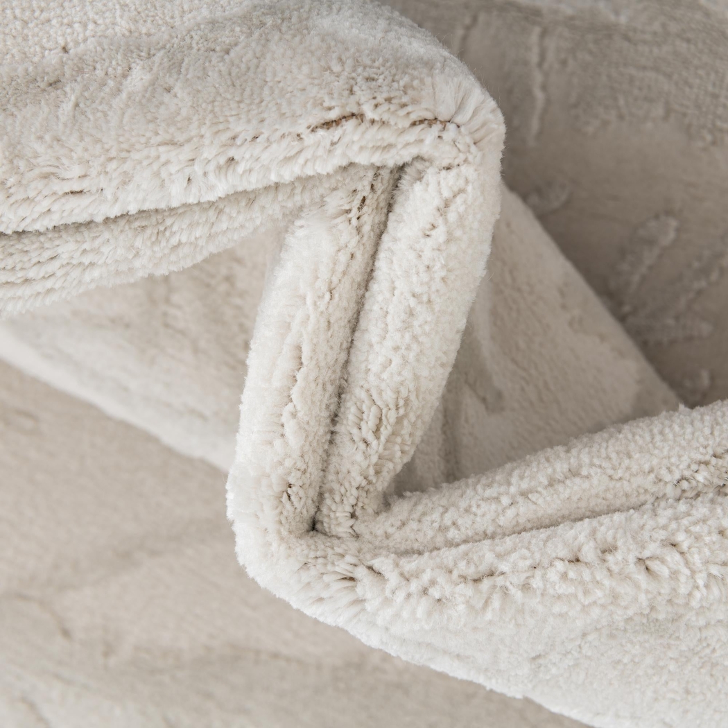 Sasuka Ivory 6'1 x 9' Rug - Thumbnail - Image 8