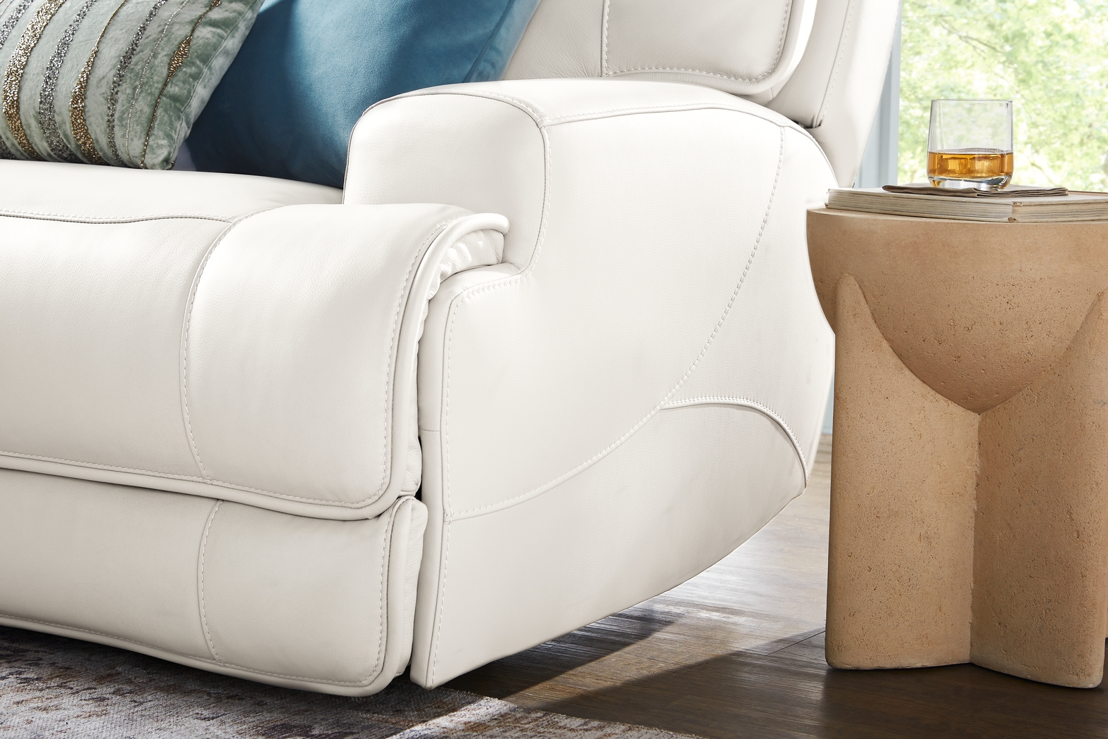 Scarborough White Leather Dual Power Reclining Sofa - Thumbnail - Image 4