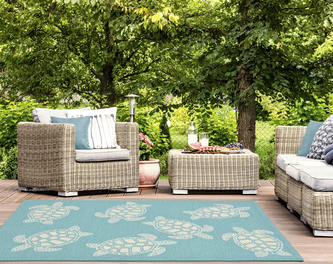 Sea Creature Blue 7'6 x 9'6 Indoor/Outdoor Rug - Thumbnail - Image 4