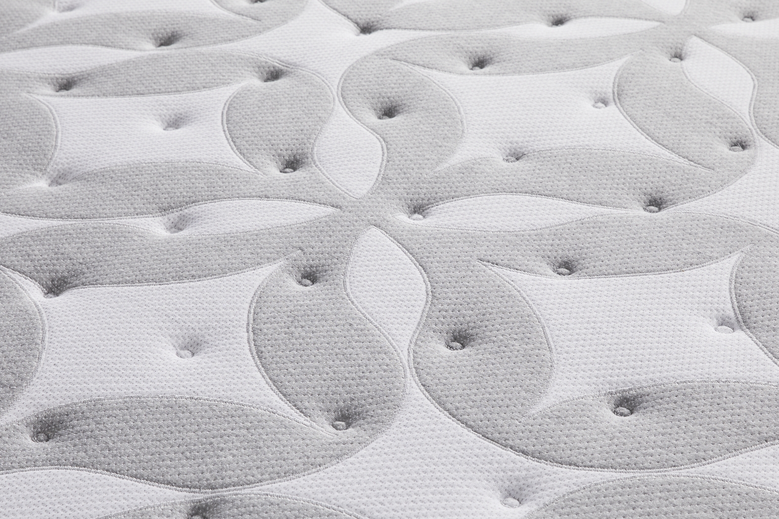 Sealy Posturepedic Kestrel Low Profile Queen Mattress Set - Thumbnail - Image 3