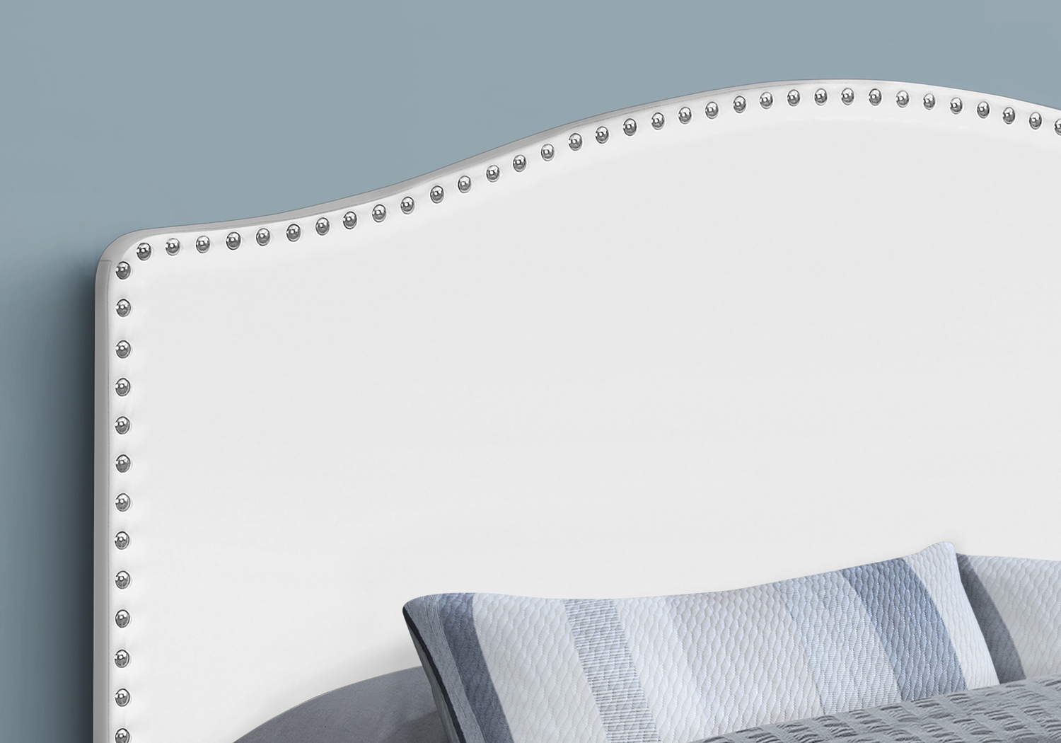 Selover White Queen Headboard - Thumbnail - Image 3