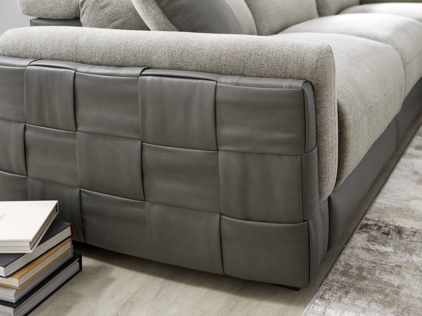 Seneca Falls Gray 5 Pc Dual Power Reclining Sectional - Thumbnail - Image 4