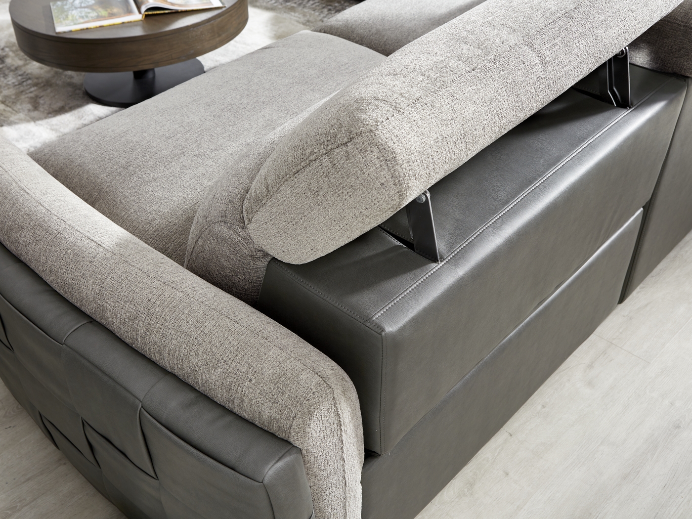 Seneca Falls Gray 6 Pc Dual Power Reclining Sectional - Thumbnail - Image 4