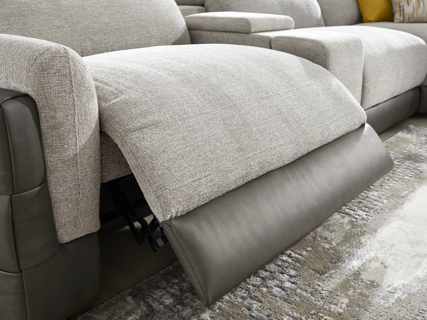 Seneca Falls Gray 9 Pc Dual Power Reclining Sectional Living Room - Thumbnail - Image 6