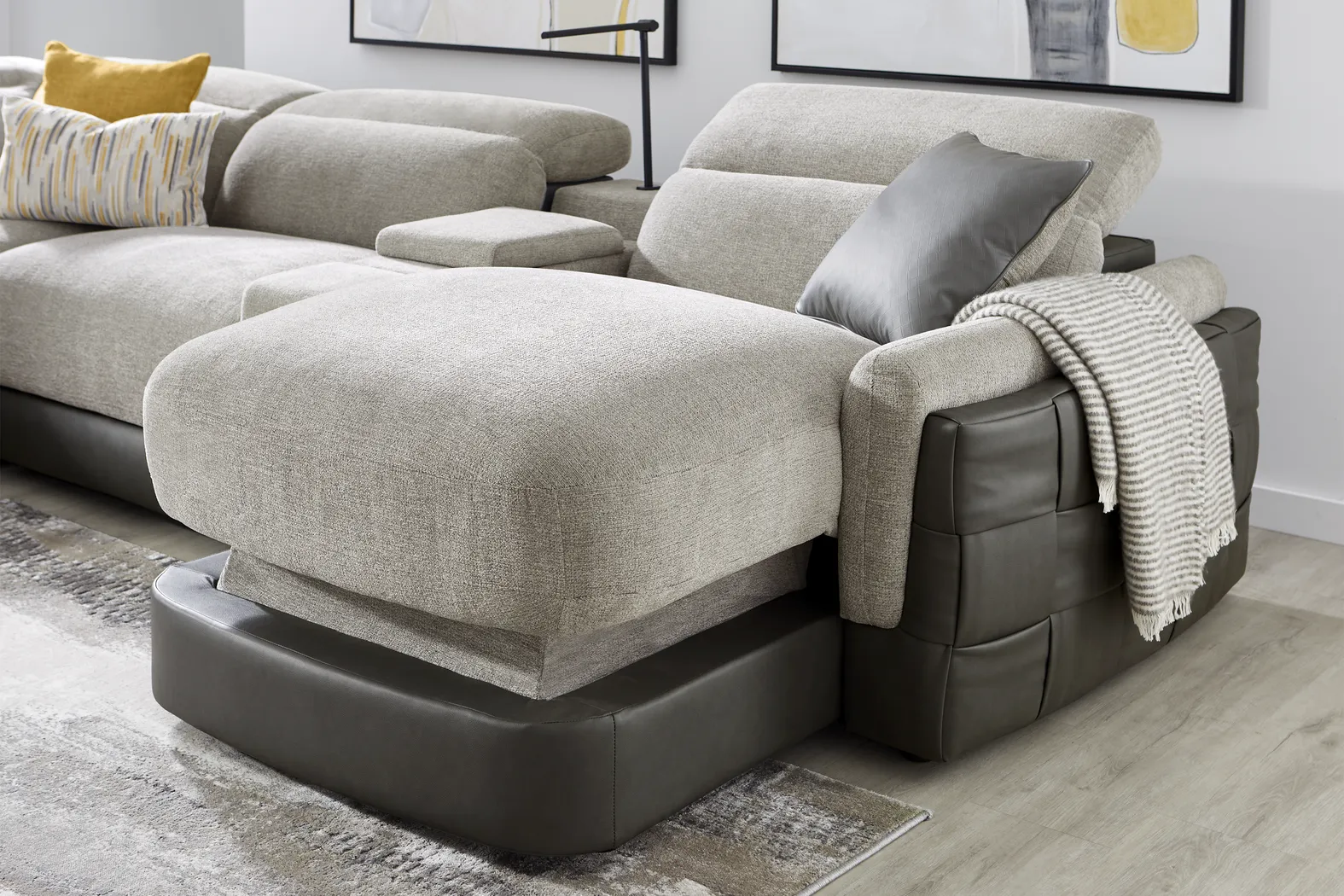 Seneca Falls Gray 6 Pc Dual Power Reclining Sectional - Image 5