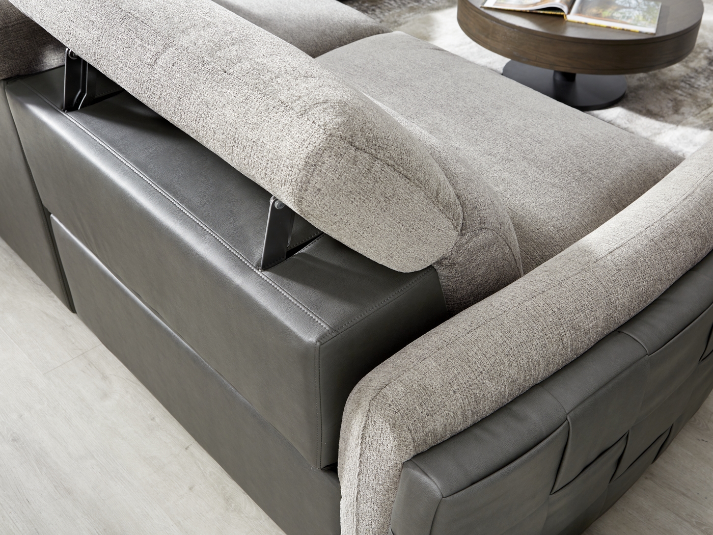 Seneca Falls Gray 7 Pc Dual Power Sectional - Thumbnail - Image 1