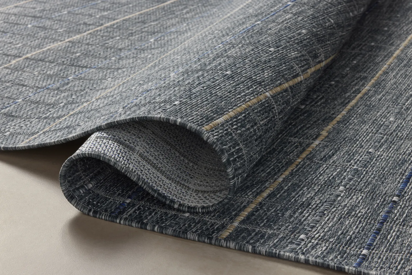 Seraline Sky 5' x 7'3" Indoor/Outdoor Rug - Thumbnail - Image 4