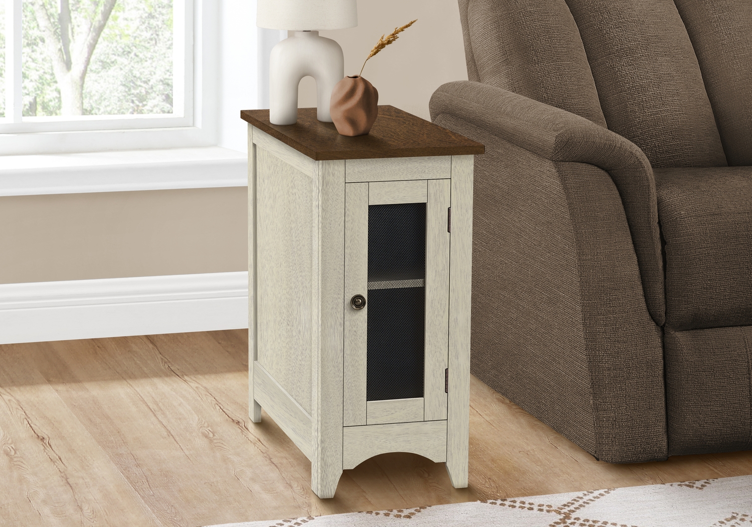 Serin White End Table - Thumbnail - Image 3