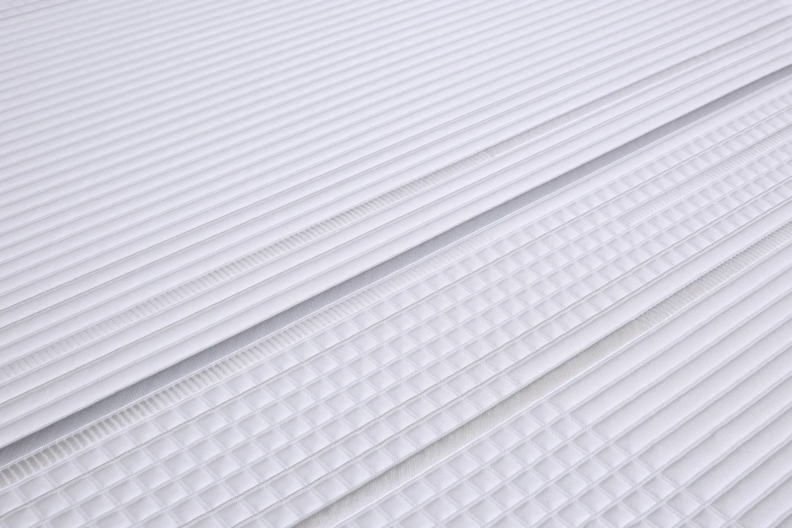 Serta iComfort Limited Edition King Mattress Set - Thumbnail - Image 4