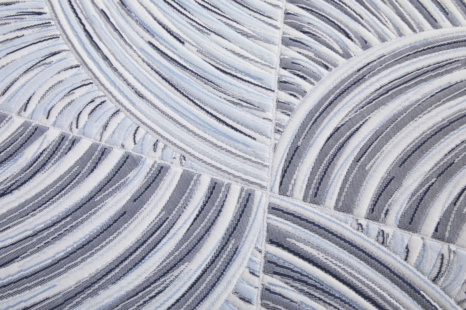 Serta Perfect Sleeper Hybrid Cobalt Serenity Queen Mattress - Thumbnail - Image 3