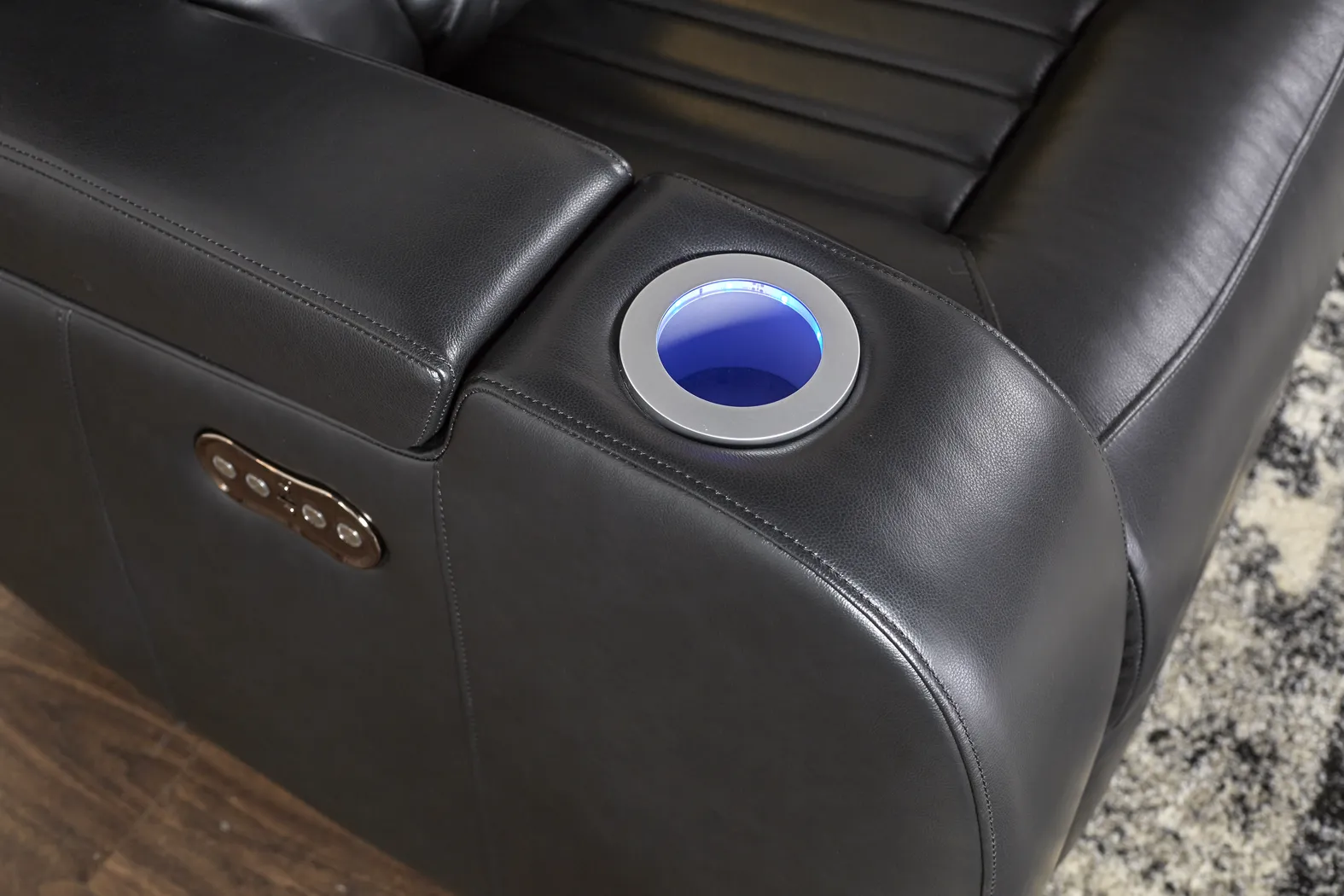 Servillo Black Leather Dual Power Reclining Sofa - Thumbnail - Image 4