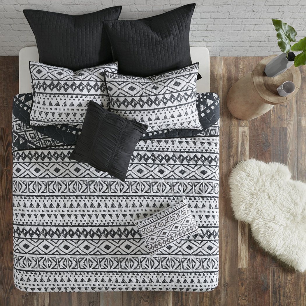 Shamilar Black 7 Pc King/California King Coverlet Set - Thumbnail - Image 12