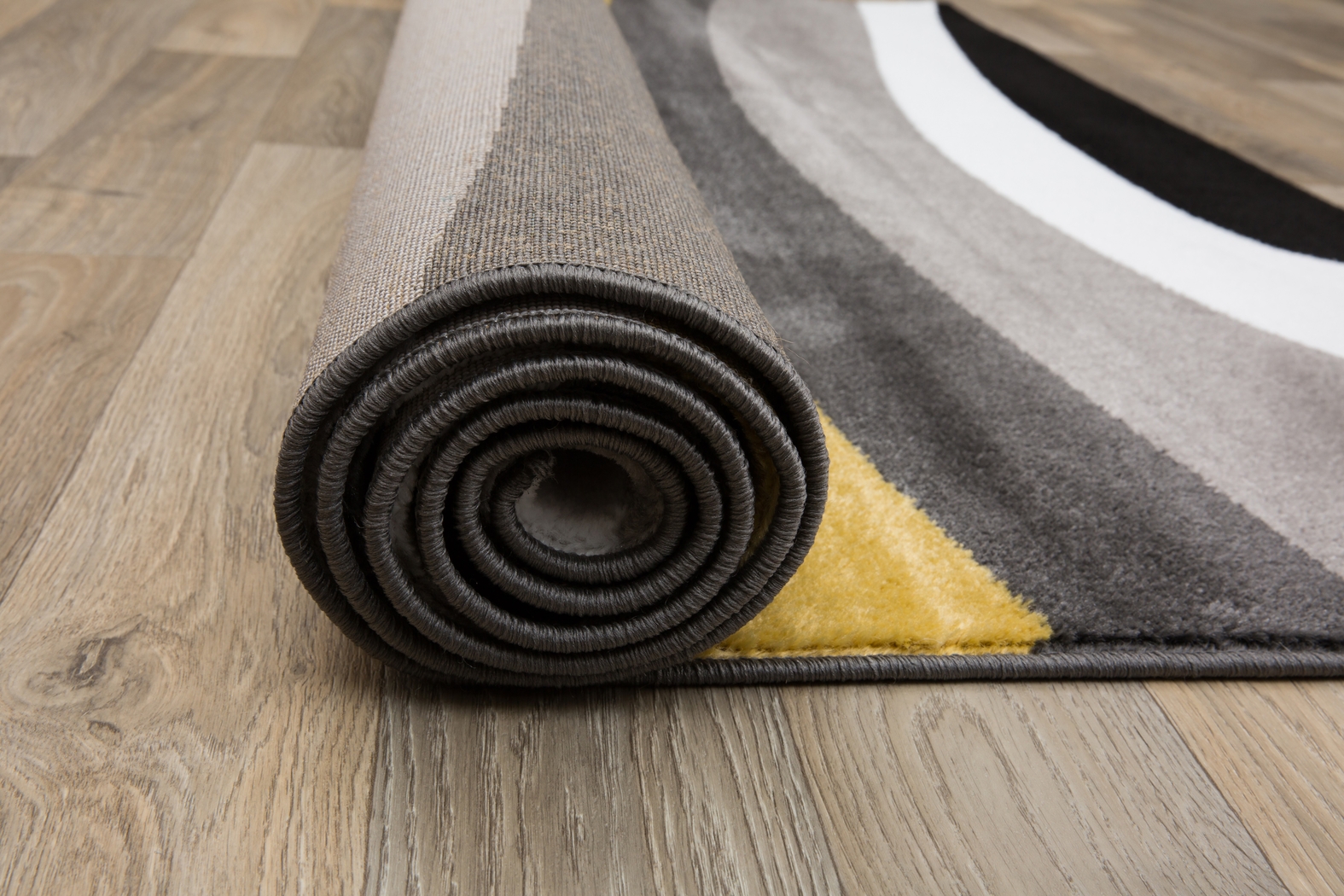 Sheyn Yellow 3'3 x 5' Rug - Thumbnail - Image 2